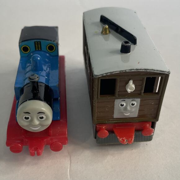 Vintage 1985 Thomas The Tank And 1989 Thomas The Tank Engine + Friends - Picture 2 of 9